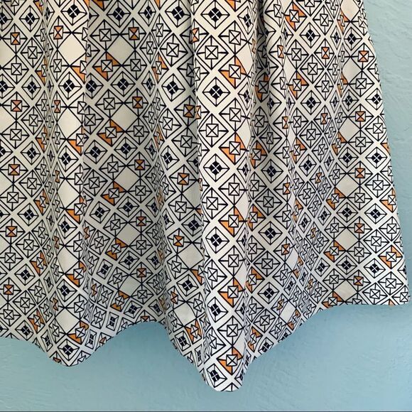 H&M Geometric Print High Waist Circle Skirt Size 2 - Picture 4 of 14